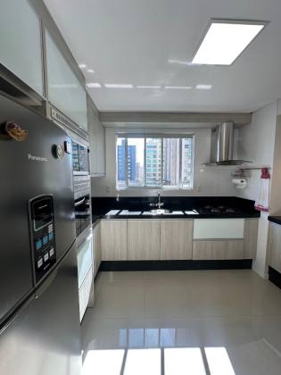 Oportunidade! Apartamento mobiliado a venda em itapema.