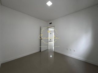 Apartamento à venda com VISTA MAR