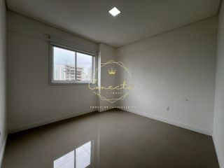 Apartamento à venda com VISTA MAR