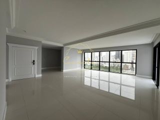 Apartamento a venda na  QUADRA DO MAR, 4 suítes, 3 vagas!!!