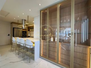 APARTAMERNTO A VENDA FINAMENTE MOBILIADO NA QUADRA MAR!!