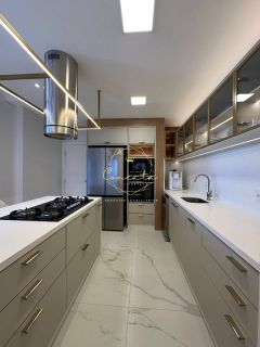 APARTAMERNTO A VENDA FINAMENTE MOBILIADO NA QUADRA MAR!!