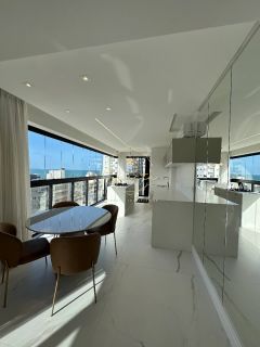 APARTAMERNTO A VENDA FINAMENTE MOBILIADO NA QUADRA MAR!!