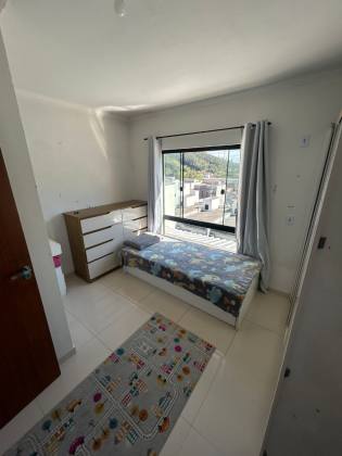 Sobrado triplex mobiliado a venda e BRUSQUE!!