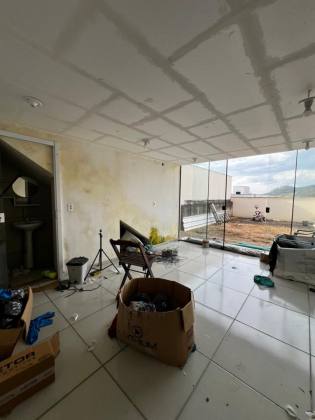 Sobrado triplex mobiliado a venda e BRUSQUE!!