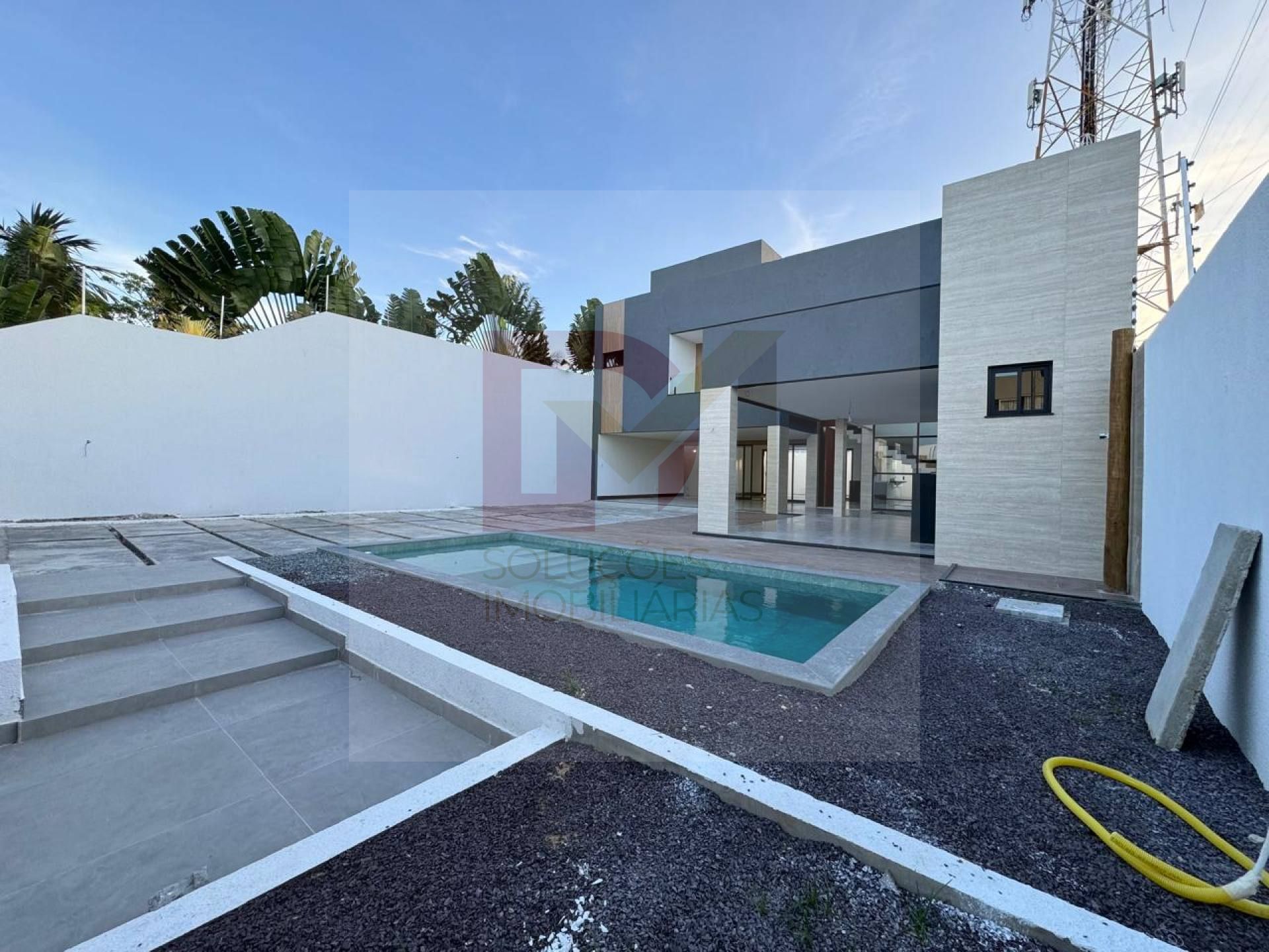 Casa Para Vender com 4 quartos 4 suítes no bairro Coroa do Meio em Aracaju