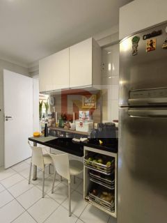 Apartamento Para Vender com 2 quartos 1 suítes no bairro Atalaia em Aracaju