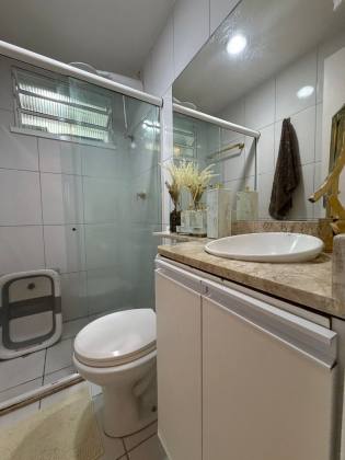 Cobertura Para Vender com 3 quartos 1 suítes no bairro Jabotiana em Aracaju / Condomínio Natura Ville.