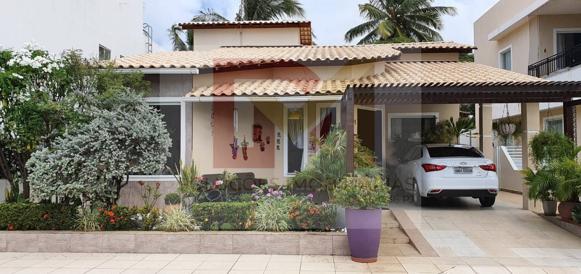 Casa de Condomínio Para Vender com 4 quartos 2 suítes no bairro Aruana em Aracaju