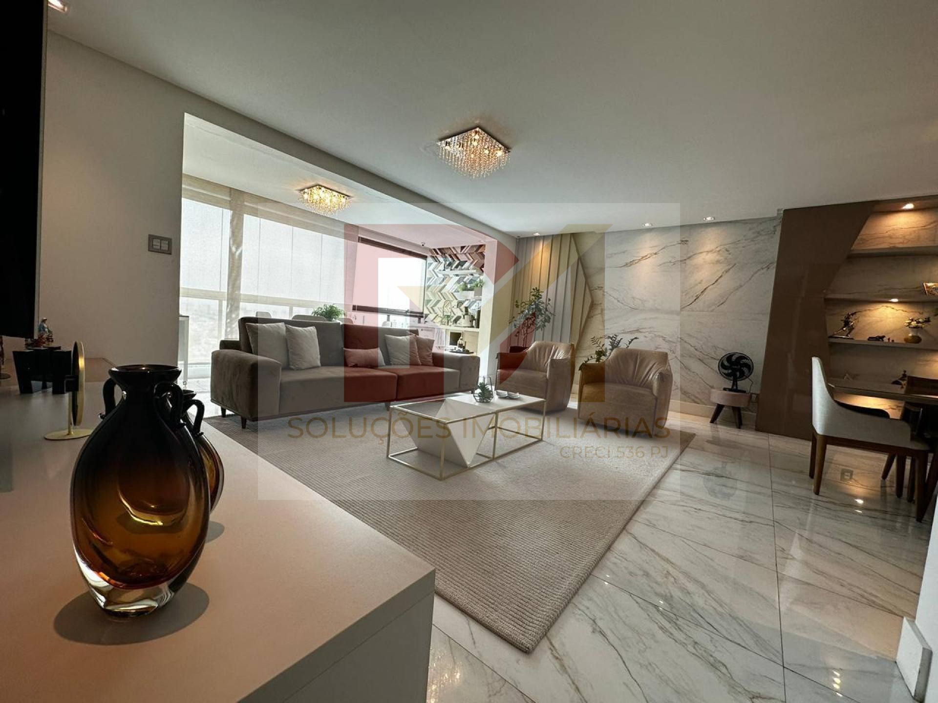 Apartamento Para Vender com 3 quartos 1 suítes no bairro Luzia em Aracaju