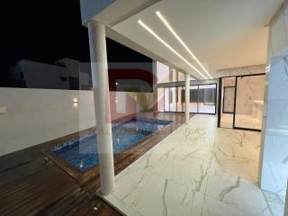 Casa de Condomínio Para Vender com 4 suítes no bairro Mosqueiro em Aracaju / Condomínio Reserva Aimoré.