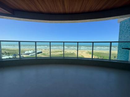 SKY Residence / Vista livre / Atalaia .