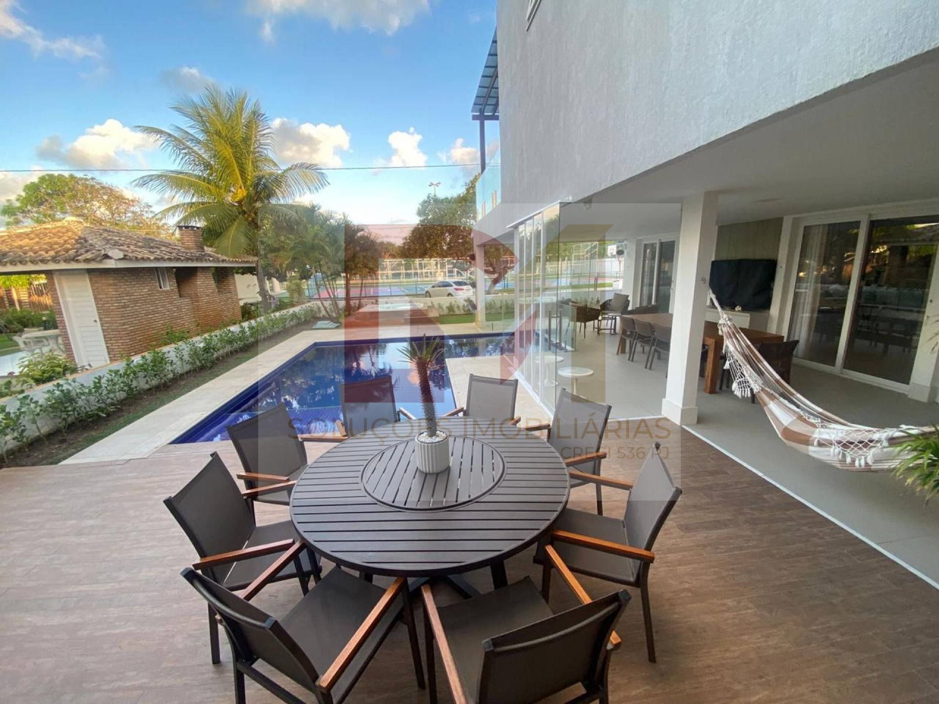 Casa de Alto Padrão com 5 Suítes-Na frente do bar Parati