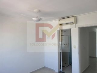 Apartamento Para Vender com 3 quartos 2 suítes no bairro Atalaia em Aracaju / Residencial Clube Atalaia.