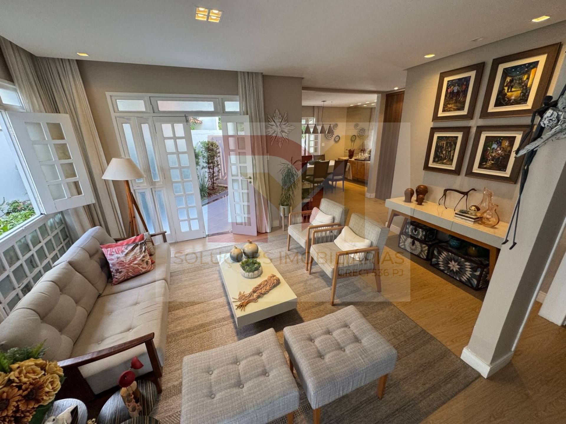 Casa de Condomínio Para Vender com 3 quartos 1 suítes no bairro Aruana em Aracaju / Condomínio Maria Rezende Machado.