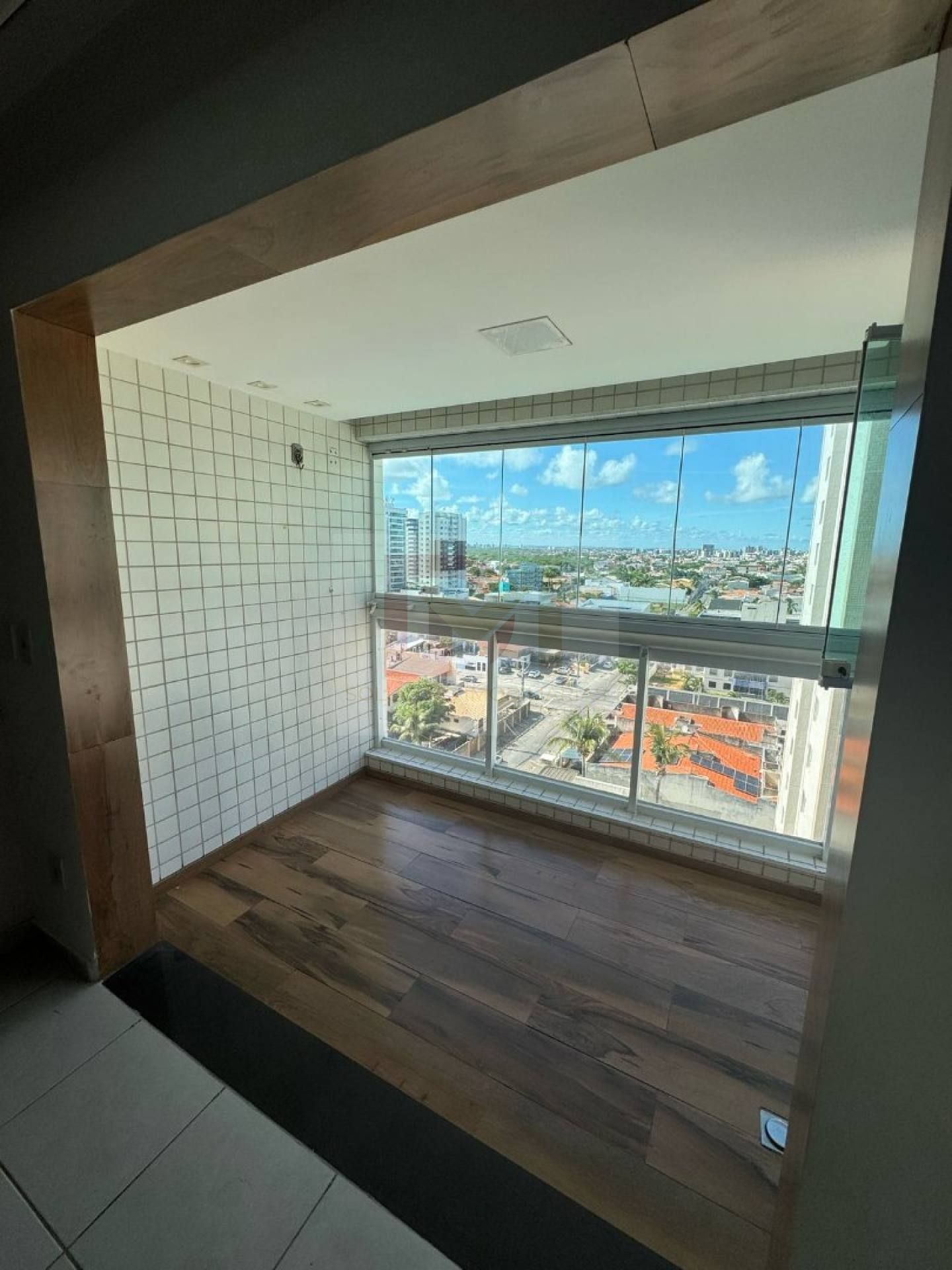 Apartamento Para Vender com 3 quartos 1 suítes no bairro Atalaia em Aracaju / Residencial Clube Atalaia.