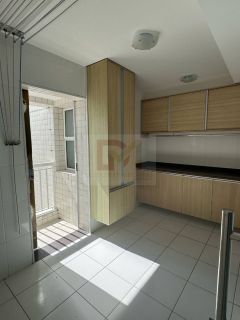Apartamento Para Vender com 3 quartos 1 suítes no bairro Atalaia em Aracaju / Residencial Clube Atalaia.