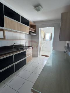 Apartamento Para Vender com 3 quartos 1 suítes no bairro Atalaia em Aracaju / Residencial Clube Atalaia.