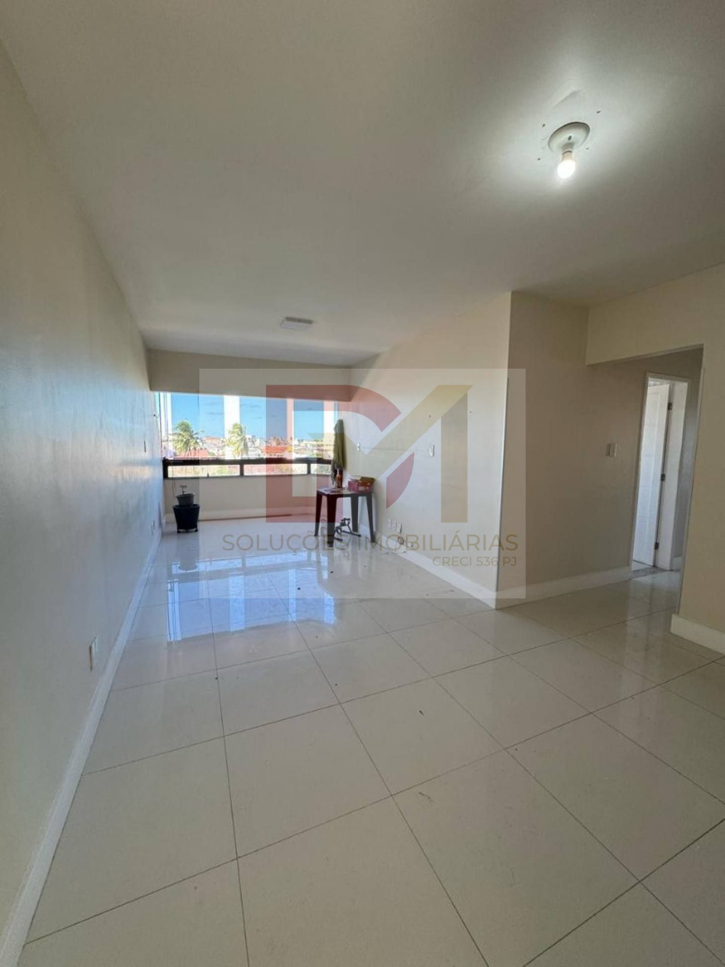 Apartamento Para Vender com 3 quartos 1 suítes no bairro Atalaia em Aracaju / Condomínio Portal do Atlântico.