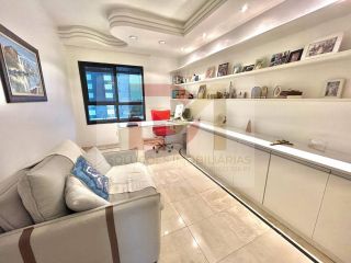 Apartamento Para Vender com 4 quartos 3 suítes no bairro Jardins em Aracaju / Edifício Mansão Jenner Augusto.