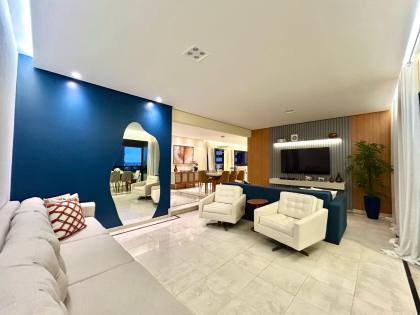 Apartamento Para Vender com 4 quartos 3 suítes no bairro Jardins em Aracaju / Edifício Mansão Jenner Augusto.