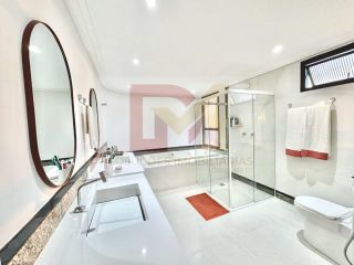 Apartamento Para Vender com 4 quartos 3 suítes no bairro Jardins em Aracaju / Edifício Mansão Jenner Augusto.