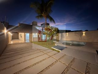 Casa Para Vender com 3 quartos 2 suítes no bairro Coroa do Meio em Aracaju.