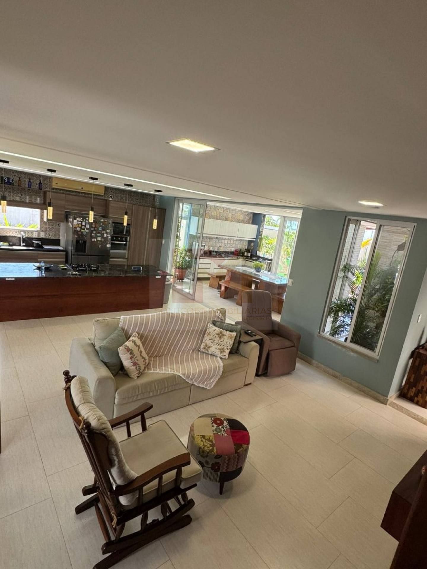 Casa de Condomínio Para Vender com 3 suítes no bairro Mosqueiro em Aracaju / Praia Bela Residencial.