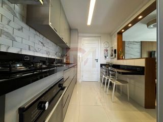 Apartamento Para Vender com 2 quartos 1 suítes no bairro Farolândia em Aracaju / Illuminare Residence.