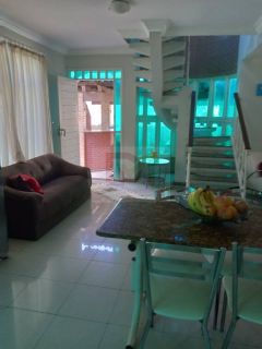 Casa de Condomínio Para Vender com 4 quartos 2 suítes no bairro Aruana em Aracaju / Condomínio Melício Machado.