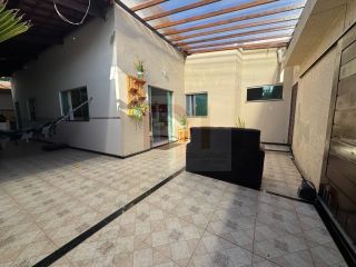 Casa Para Vender com 3 quartos 2 suítes no bairro Aruana em Aracaju.