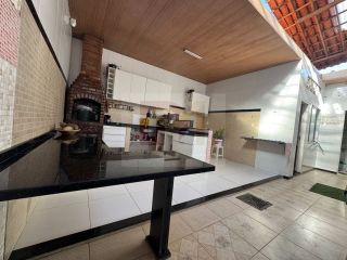 Casa Para Vender com 3 quartos 2 suítes no bairro Aruana em Aracaju.