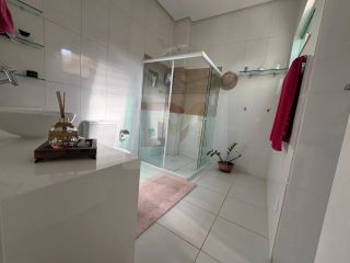 Casa Para Vender com 3 quartos 2 suítes no bairro Aruana em Aracaju.