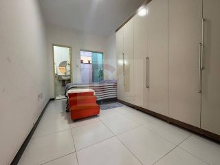 Casa Para Vender com 3 quartos 2 suítes no bairro Aruana em Aracaju.