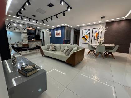 Apartamento Reformado com 3 Vagas no Coração do Jardins — Sofisticação e Localização Incomparáveis!
