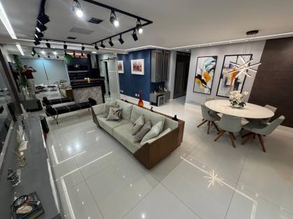 Apartamento Reformado com 3 Vagas no Coração do Jardins — Sofisticação e Localização Incomparáveis!
