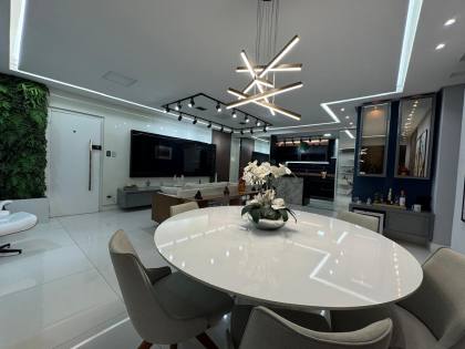 Apartamento Reformado com 3 Vagas no Coração do Jardins — Sofisticação e Localização Incomparáveis!