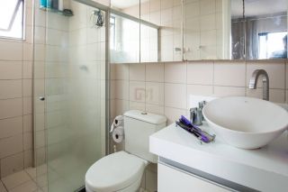 Apartamento Para Vender com 3 quartos 1 suíte no bairro Luzia em Aracaju / Residencial Padre Arnóbio.