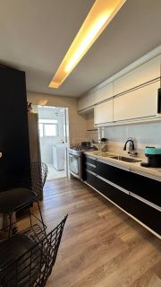 Apartamento reformado a poucos metros da Orla de Atalaia