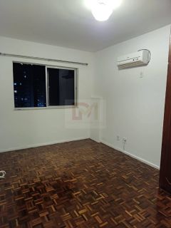 Apartamento Para Vender com 3 quartos 1 suíte no bairro 13 de Julho em Aracaju / Port Saint Paul.