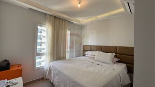 Apartamento Para Vender com 3 quartos 1 suíte no bairro Farolândia em Aracaju / Vista Beira Mar.