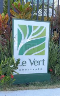 Apartamento Para Vender com 3 quartos 1 suíte no bairro Farolândia em Aracaju / Le Vert Boulevard.