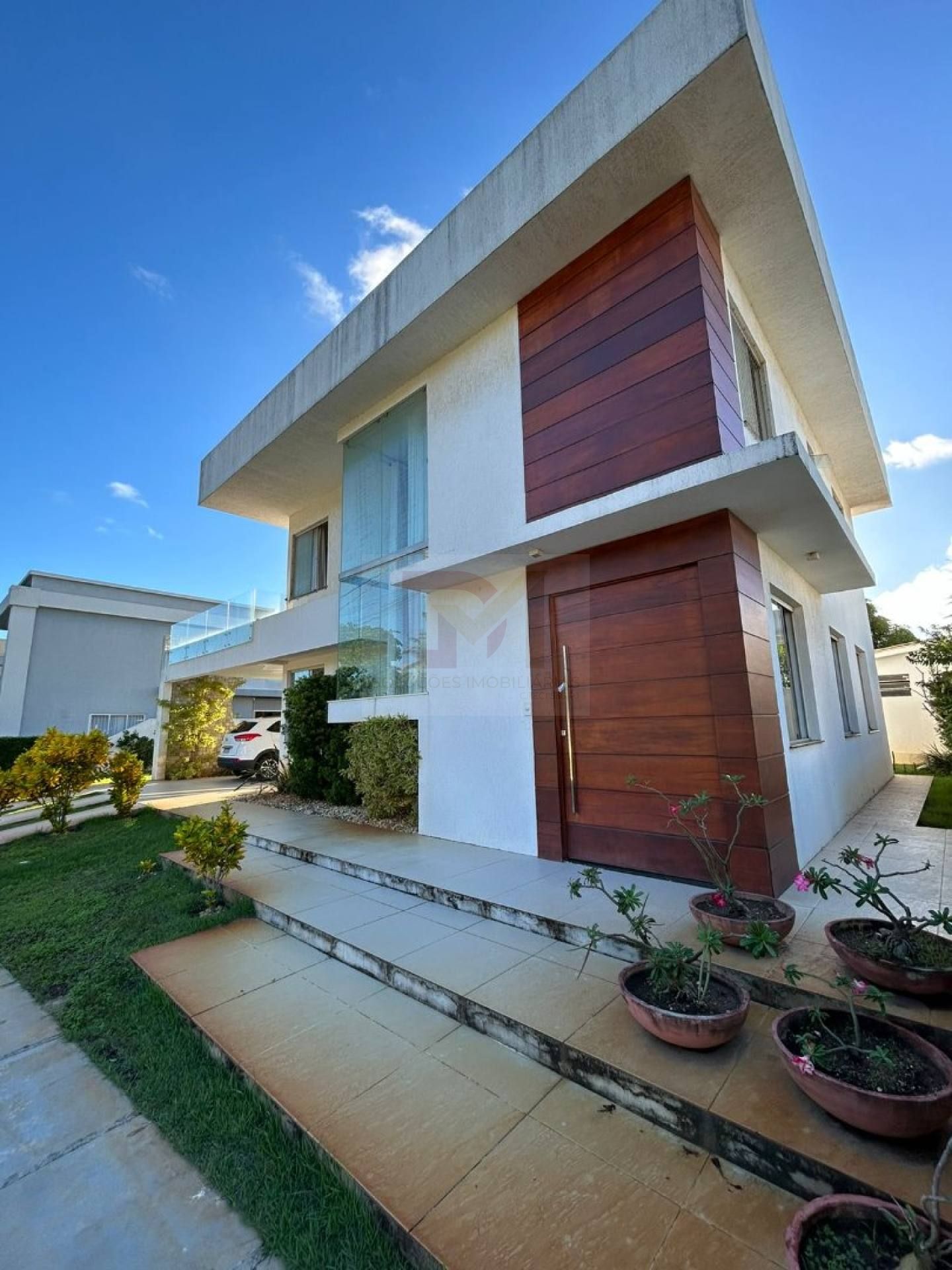 Casa Para Vender com 3 quartos/suítes no bairro Aruana em Aracaju.