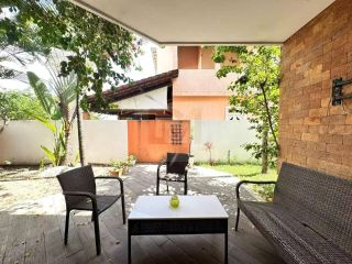 Casa de Condomínio Para Vender com 3 quartos 3 suítes no bairro Aruana em Aracaju.
