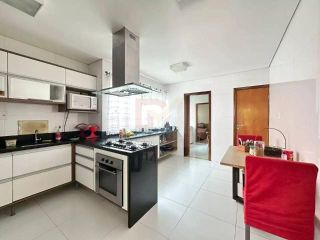 Casa de Condomínio Para Vender com 3 quartos 3 suítes no bairro Aruana em Aracaju.