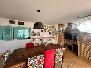 Casa de Condomínio Para Vender com 3 quartos 3 suítes no bairro Aruana em Aracaju.
