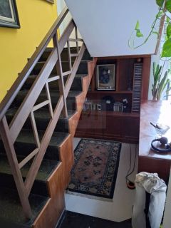 Casa em condomínio / Ampla / Aruana