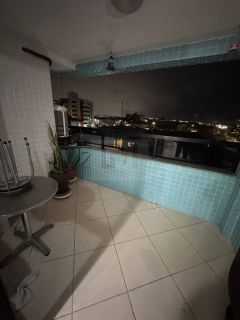 Edifício Dulce Vasconcellos / 3 quartos / Coroa do Meio