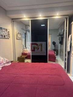 Casa no Condomínio Santa Felicidade – 2 suítes com sala ampliada à venda na Aruana