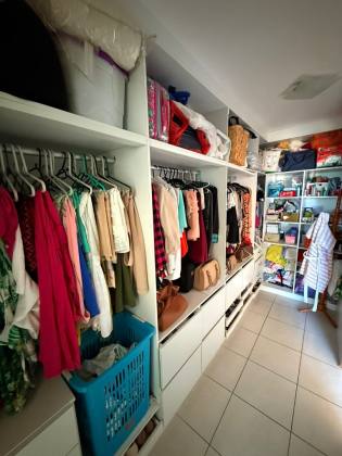 Residencial Club Atalaia  / 120 metros / leste